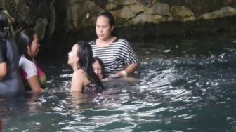 Warga Bunut Terpaksa Mandi dan Buang Air di Sungai karena Air PDAM Mampet