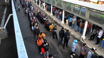 Penumpang KRL Pagi Tadi Tembus 165 Ribu Orang Berdasarkan Data KCI