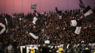 Minim Protokol Kesehatan, 16.000 Penonton Banjiri Stadion Partizan