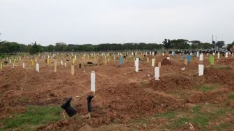 Lahan Makam Pasien Corona Menipis, Anies: TPU Tegal Alur Masih Ada 2 Hektar