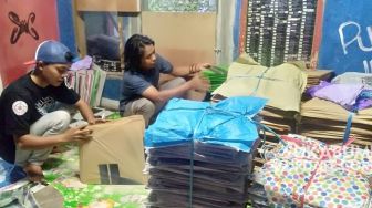 Pandemi Covid-19 dan Kisah Perajin Layangan di Sukabumi