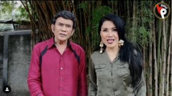 Rhoma Irama Ungkap Kedekatannya dengan Rita Sugiarto