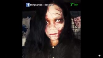 Bikin Merinding, Wanita Ini Cosplay Jadi Zombie dan Jual Baju Orang Mati