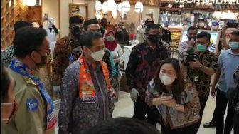 Anies ke Mal Kokas, Tegur Restoran Tak Patuh Protokol Covid-19