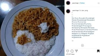 Catat! Makan Mi Instan Campur Nasi Putih Ternyata Bahayakan Kesehatan