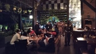 Nekat Buka Lebih dari Jam 7 Malam, Izin Usaha Kafe di Bekasi Bisa Dicabut