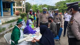 Sopir dan Penumpang Bus Antarkota di Aceh Jalani Rapid Test