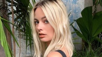 Foto Perdana Margot Robbie Perankan Barbie Dirilis, Jadi Trending Topic!