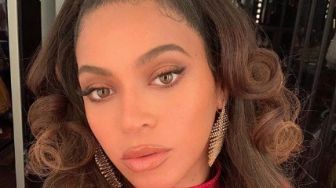 Heboh Beyonce Nyaris Bugil di Sampul Album Terbaru