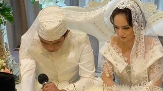 Konsep Pernikahan Simple, Angelica Simperler Tolak Pakai Konde