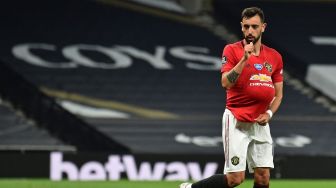 Penalti Bruno Fernandes Selamatkan MU dari Kekalahan di Markas Spurs