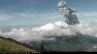 Daftar Letusan Dahsyat Gunung Merapi, Ini Sejarahnya Sejak Tahun 1006