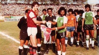 Mengenang Kejayaan NIAC Mitra saat Bantai Arsenal pada 1983