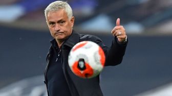 Anggap Dirinya Sebesar Klub, Mourinho Punya Sebutan Baru untuk Penggemar