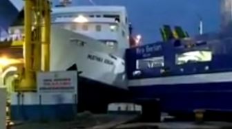Detik-Detik Kapal Wira Berlian Tabrak KMP Musthika di Pelabuhan Merak