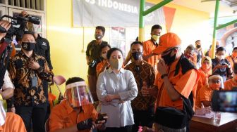 Puan Maharani : DPR akan Evaluasi Bantuan Sosial Pandemi Corona