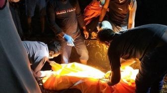 Mayat Perempuan Berjilbab Belumuran Darah di Mojokerto Berusia 25 Tahun