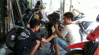 Awas Rentan Rewel, Ini Pentingnya Kuras Tangki Bensin pada Motor