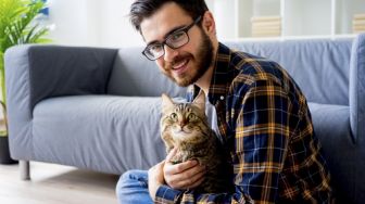 Waduh, Ternyata Lelaki Penyuka Kucing Kurang Diminati Perempuan