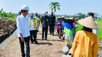 Pedagang Kelontong: Terima Kasih Banyak Pak Jokowi untuk Bantuannya