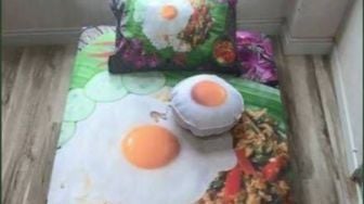 Muncul Tren Sprei Motif Makanan, Bikin Kamu Bak Rebahan di Atas Nasi Pincuk