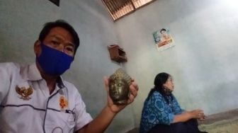 Gali Pasir di Sungai Opak, Mardiyanto Temukan Kepala Budha Hingga Perhiasan