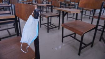 Murid Thailand Kembali ke Sekolah, Masker Wajib Dikenakan Saat Belajar