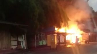 Penjual Nasi di Rangkasbitung Lebak Harus Merugi Rp10 Juta di Pagi Hari