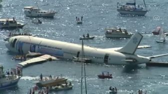 Pesawat Tenggelam Jadi Magnet  Wisata di Turki