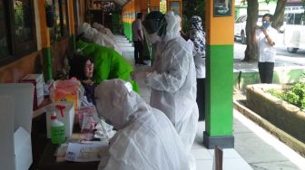 Mendadak 815 Guru di Sepatan Tangerang Di-swab Massal Sejak 1-3 Juli 2020