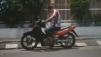 Motor 2 Tak Ajaib! Pindah Gigi Satu Malah Jalan Mundur, Kok Bisa?