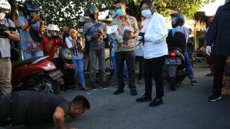 Wali Kota Risma: Pelanggar Aturan Virus Corona Dikurung di Kandang Harimau