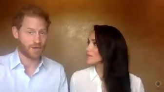 Meghan Markle Dikabarkan Marah, Sebut Pangeran Harry Seperti Gelandangan?