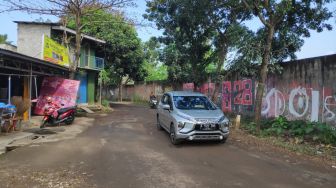 Penyiram Cairan Berbau ke Caddy Golf Cantik Masih Misterius