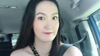 Panjang Kakinya Hampir 1,5 Meter, Wanita Ini Tetap Cinta Sepatu Hak Tinggi