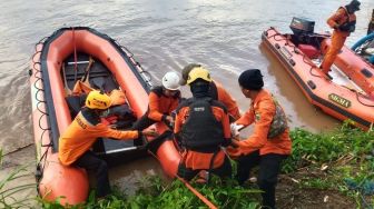 Kabur Saat Polisi Gerebek Judi Sabung Ayam, Satu Warga Tenggelam di Sungai