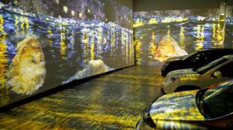 Inovatif, Karya Van Gogh di Museum Bisa Disaksikan dari Dalam Mobil