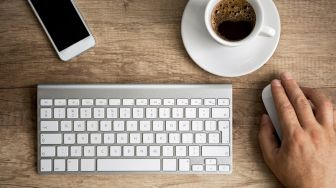 Beli Keyboard Wireless, Ulasan Pembeli Ini Bikin Emosi