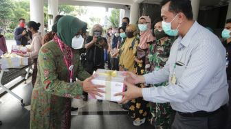 55 Rumah Sakit di Surabaya Dikasih Ribuan Alat Rapid Test