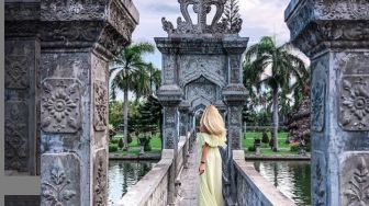 Bisa Bikin Konten di Taman Sukasada Ujung, Ikon Wisata Sejarah di Bali