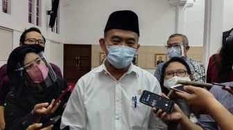 Serang Anak-Anak, Menko PMK Sebut Covid-19 Sebagai Virus Unpredictable