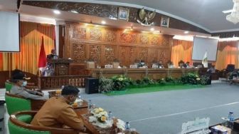 Dewan Soroti Oknum PNS di Sekwan DPRD Kuansing Tidak Masuk Kantor