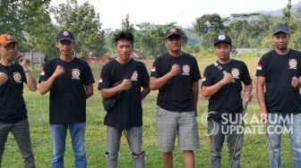 Menuju AKB, Lapang Sepakbola Cibitung Sukabumi Mulai Ditata Jelang HUT RI