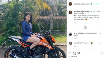 Potret Model Seksi Angela Lorenza Naik Moge, Awas Bikin Iman Tergoda!