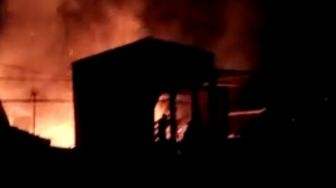 Kebakaran Hebat di Kaki Gunung Karang Pandeglang