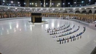 Alhamdulillah, Arab Saudi Buka Pintu Jemaah Umrah, Ini Syaratnya
