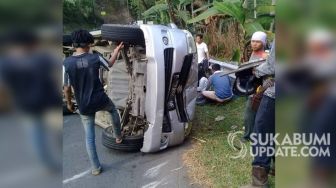 Sopir Tak Kuasai Medan, Mobil Terguling di Belokan Letter S Cikidang