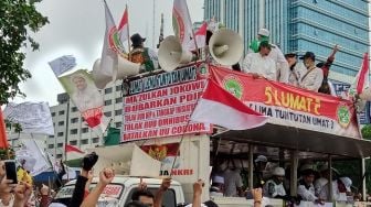 Seruan Rizieq di Aksi Tolak RUU HIP: Saatnya Jokowi Mundur Secara Terhormat