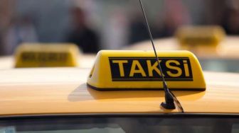 Terjebak Macet 14 Jam, Pria Ini Syok Tagihan Taksi Online Tembus Rp 10 Juta