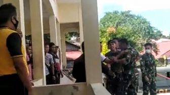 Beredar Video Pria Berseragam Loreng Ngamuk di Kantor Polisi